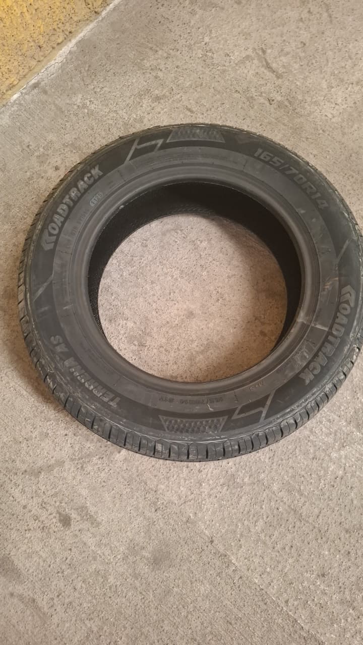165/70R14 ROADTRACK TERRENA AS TERRENA AS 81H