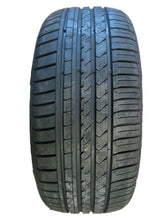 Cargar imagen en el visor de la galería, 215/35R18 WINRUN R330 84W XL