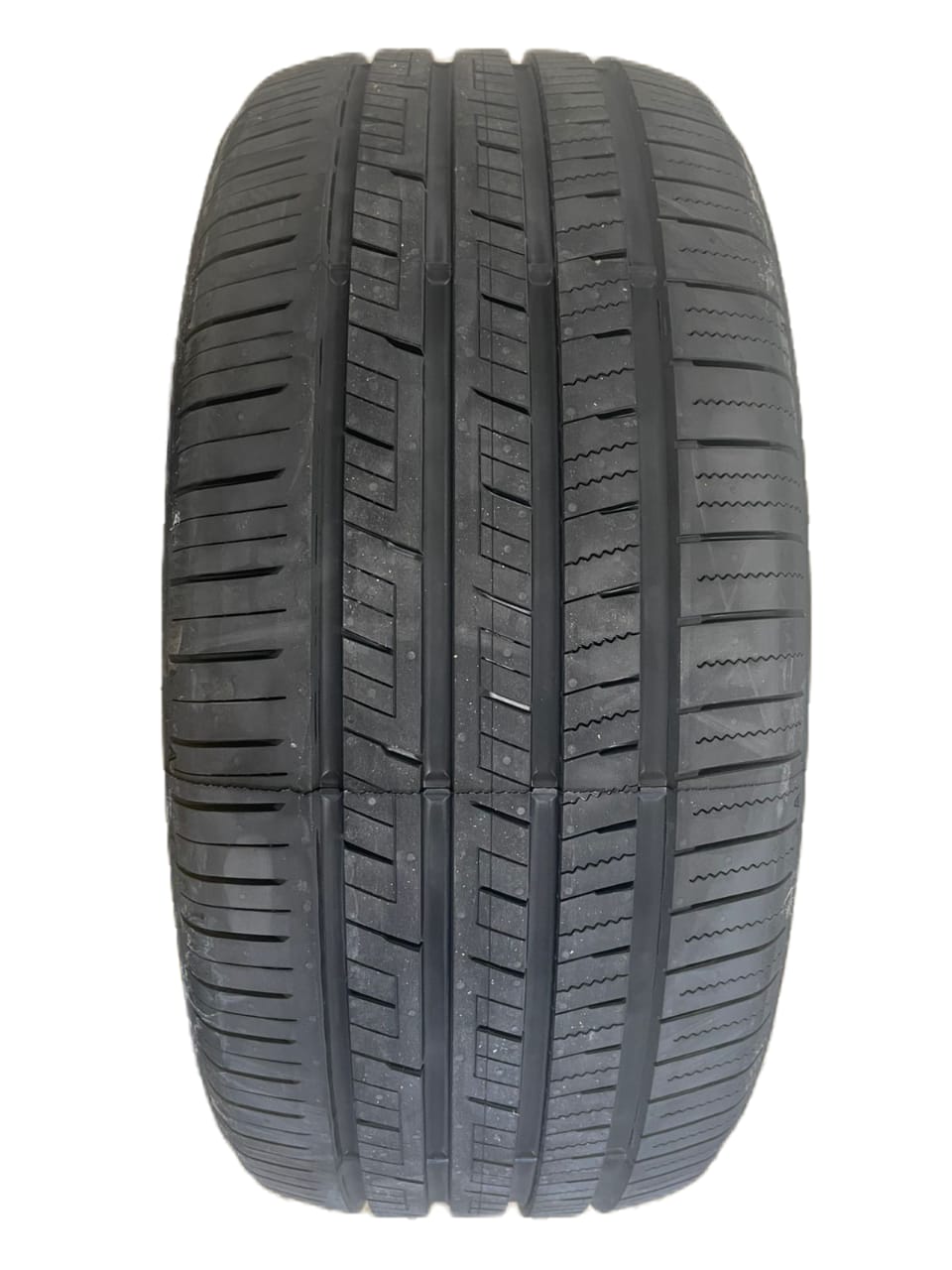 225/45R17 ROADTRACK TERRENA UHP 94W XL