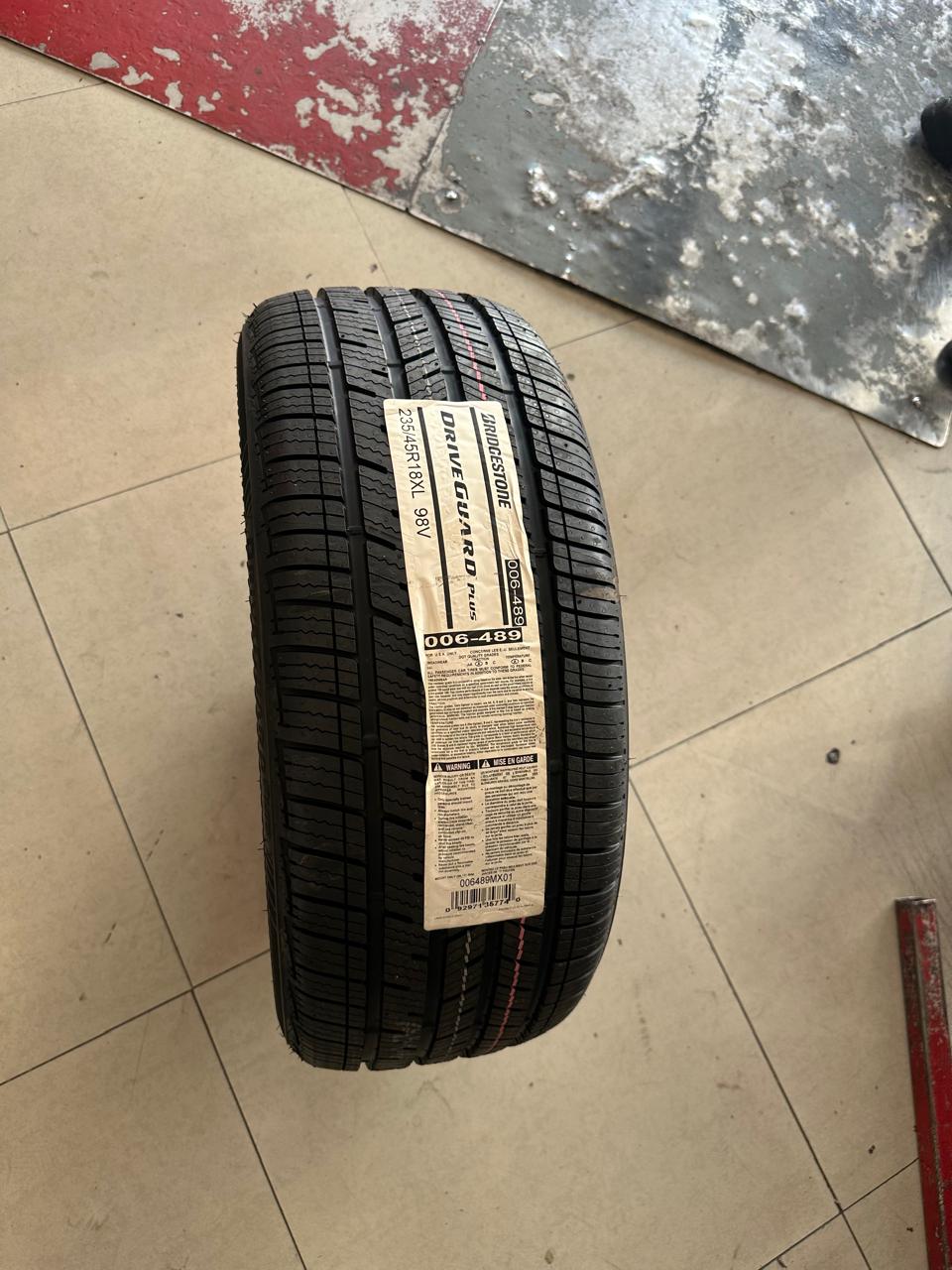 235/45R18 BRIDGESTONE DRIVEGUARD PLUS 98V RFT