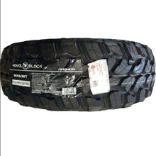 Cargar imagen en el visor de la galería, LT265/75R16 ROYAL BLACK M/T 123/120Q